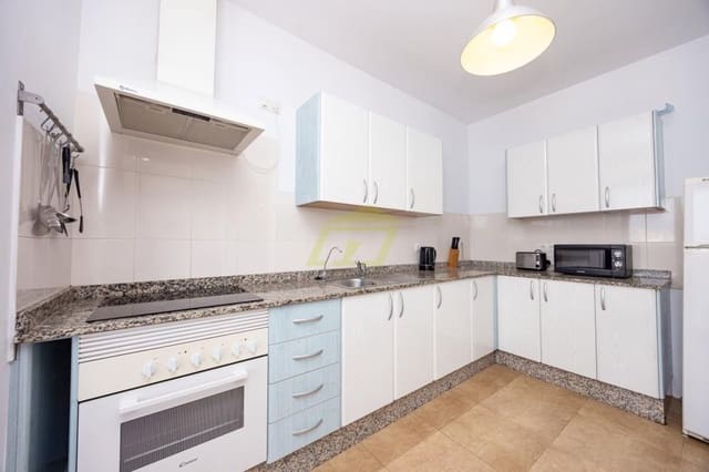 2 soveværelse Lejlighed til salg i Arrecife - € 369.000 (Ref: 9811130)
