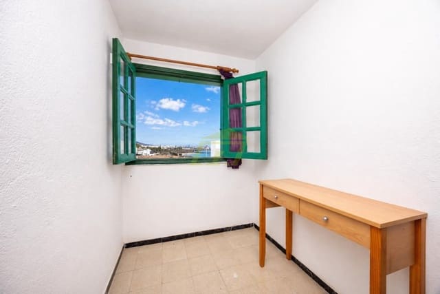 4 Zimmer Apartment zu verkaufen in Playa Blanca, Yaiza - 265.000 € (Ref: 9811131)