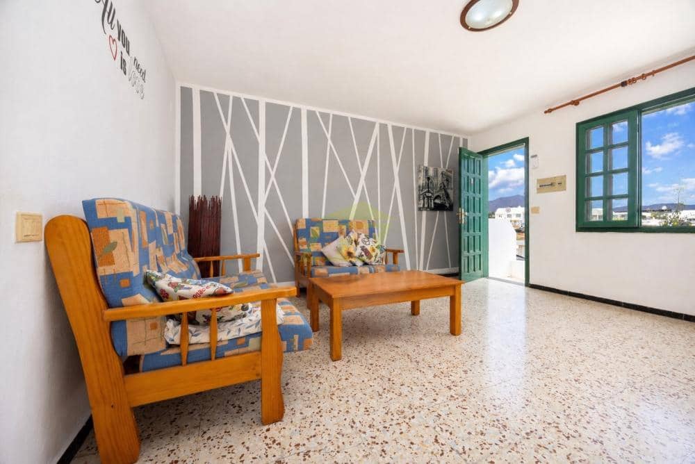 4 Zimmer Apartment zu verkaufen in Playa Blanca - 265.000 € (Ref: 9811131)