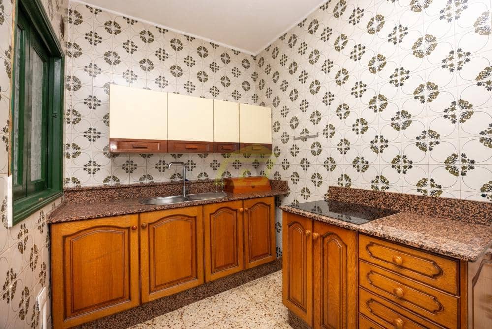 4 Zimmer Apartment zu verkaufen in Playa Blanca - 265.000 € (Ref: 9811131)