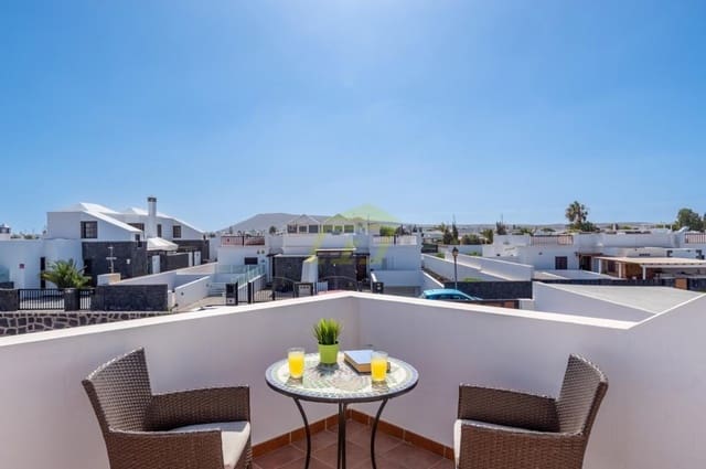 4 quarto Moradia para venda em Playa Blanca, Yaiza com piscina garagem - 540 000 € (Ref: 9815439)