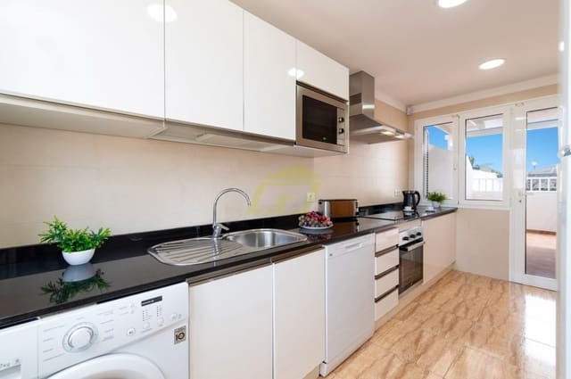 4 quarto Moradia para venda em Playa Blanca, Yaiza com piscina garagem - 540 000 € (Ref: 9815439)