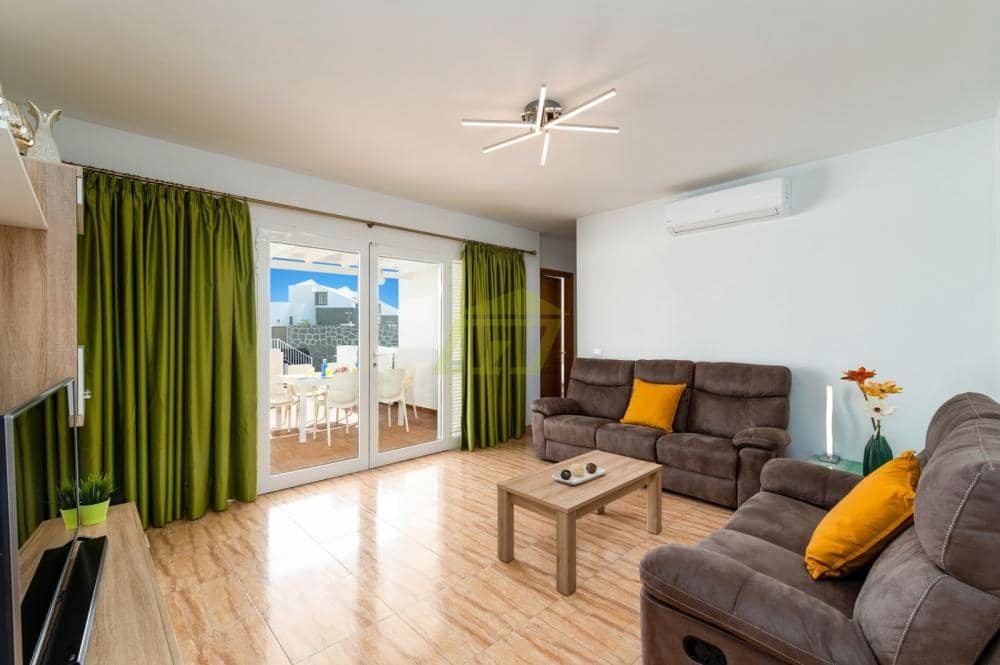 4 quarto Moradia para venda em Playa Blanca com piscina garagem - 540 000 € (Ref: 9815439)