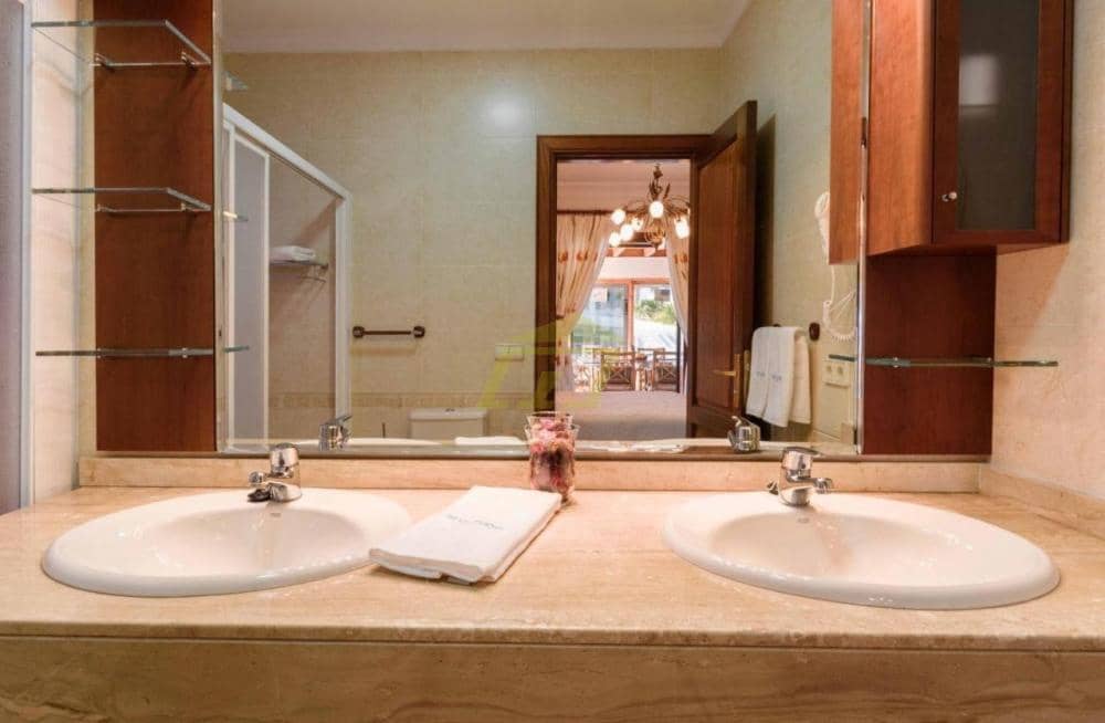 3 quarto Moradia para venda em Playa Blanca com piscina - 650 000 € (Ref: 9815440)