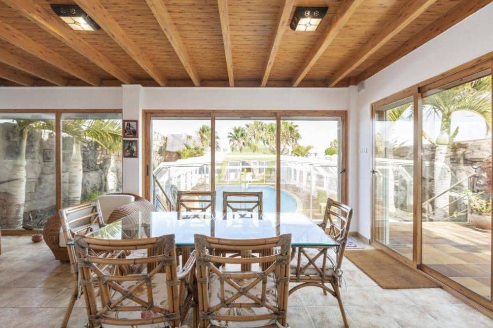 3 quarto Moradia para venda em Playa Blanca com piscina - 650 000 € (Ref: 9815440)