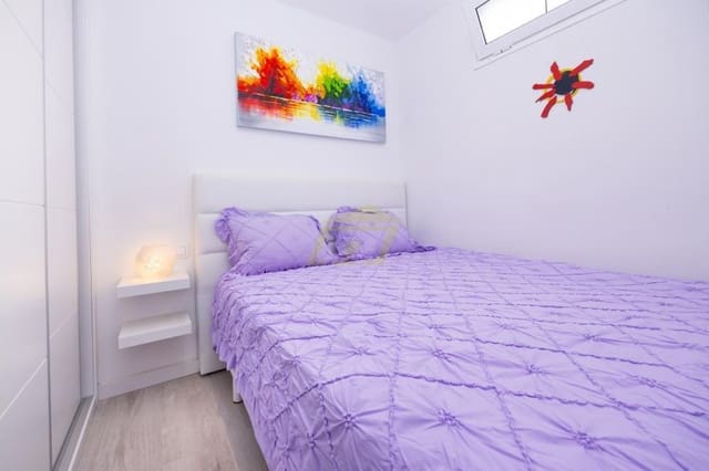 Apartamento de 2 habitaciones en Puerto del Carmen, Tías en venta con piscina - 309.000 € (Ref: 9815442)