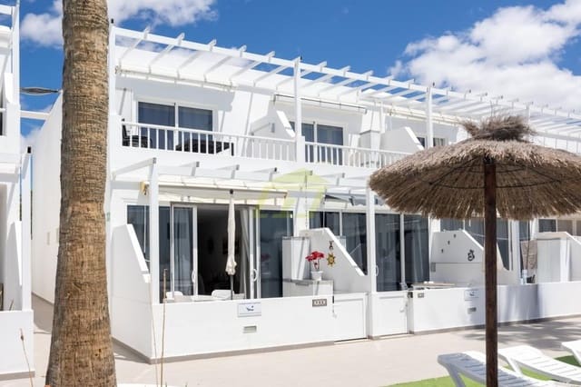 Apartamento de 2 habitaciones en Puerto del Carmen, Tías en venta con piscina - 309.000 € (Ref: 9815442)