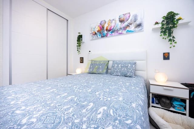 Apartamento de 2 habitaciones en Puerto del Carmen, Tías en venta con piscina - 309.000 € (Ref: 9815442)
