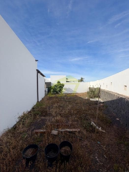 3 Zimmer Villa zu verkaufen in Playa Blanca mit Pool Garage - 440.000 € (Ref: 9819828)