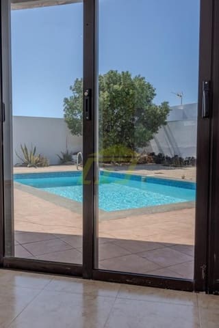 3 sovrum Villa till salu i Playa Blanca, Yaiza med pool garage - 440 000 € (Ref: 9819828)