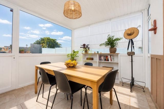 4 quarto Moradia para venda em Playa Blanca, Yaiza com piscina - 499 000 € (Ref: 9819829)