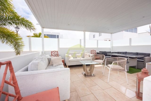 4 quarto Moradia para venda em Playa Blanca, Yaiza com piscina - 499 000 € (Ref: 9819829)