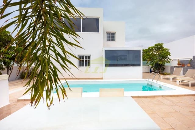 4 quarto Moradia para venda em Playa Blanca, Yaiza com piscina - 499 000 € (Ref: 9819829)