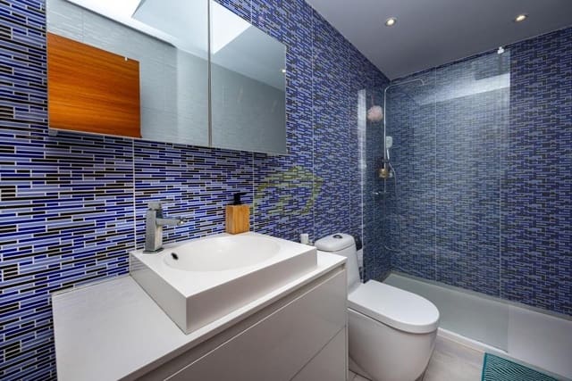 4 quarto Moradia para venda em Playa Blanca, Yaiza com piscina - 499 000 € (Ref: 9819829)