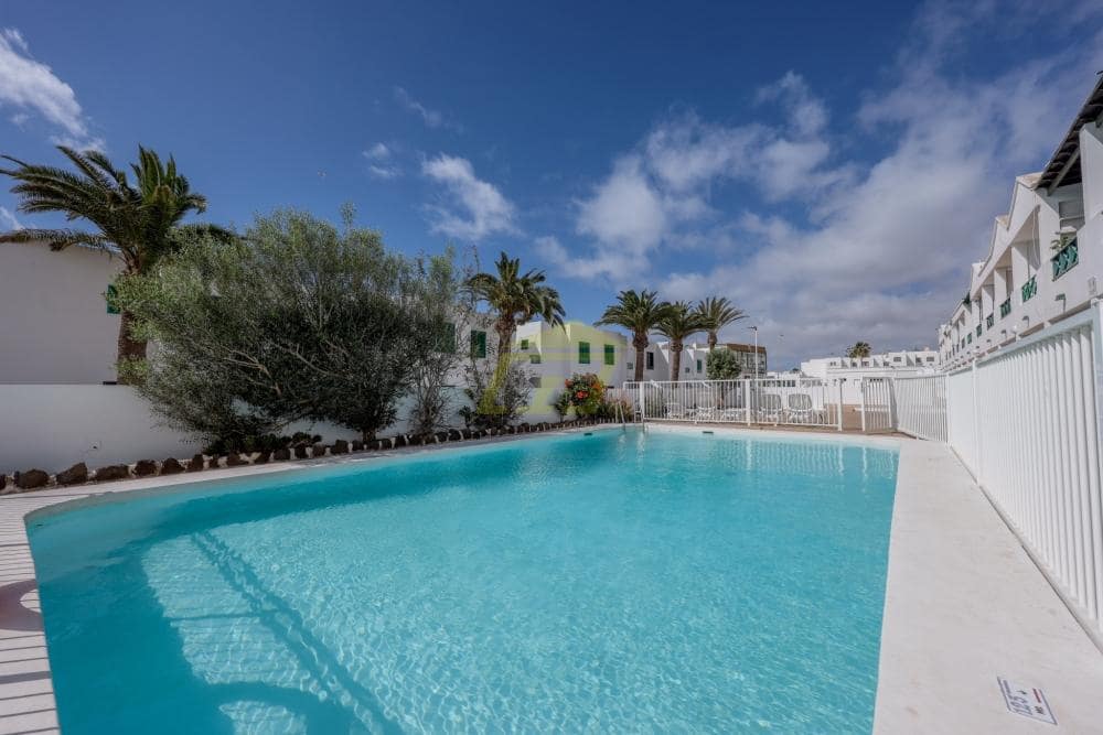 1 chambre Appartement à vendre à Puerto del Carmen avec piscine - 219 000 € (Ref: 9819830)