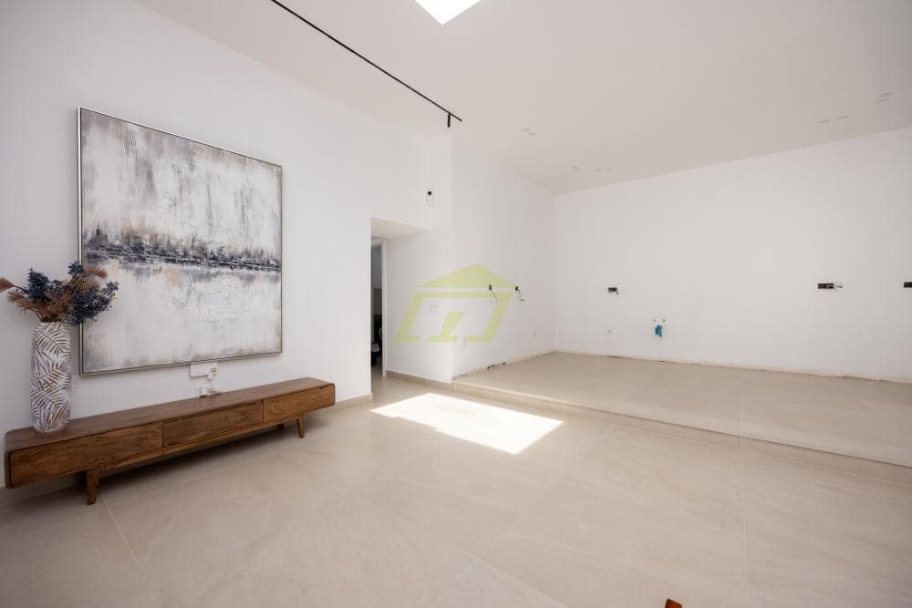 3 bedroom Villa for sale in Guime with pool garage - € 795,000 (Ref: 9824600)