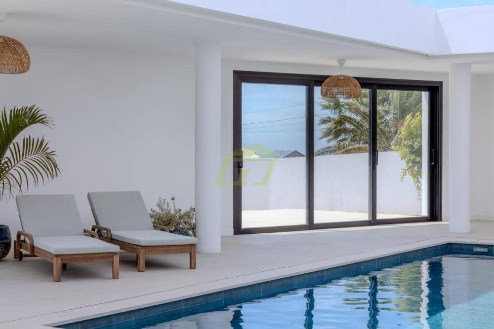 3 bedroom Villa for sale in Guime with pool garage - € 795,000 (Ref: 9824600)