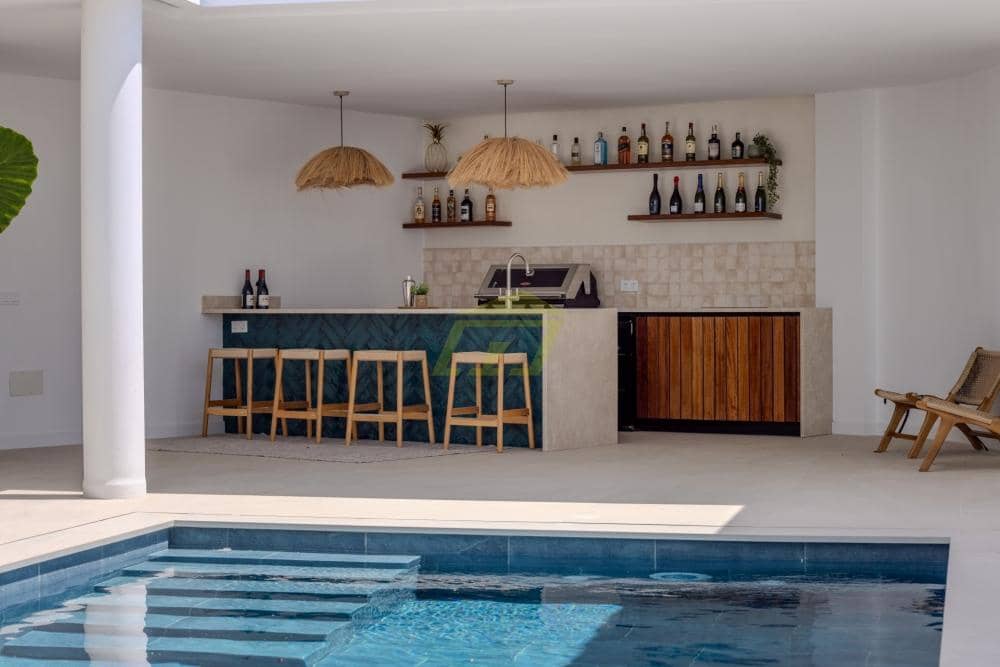 3 bedroom Villa for sale in Guime with pool garage - € 795,000 (Ref: 9824600)