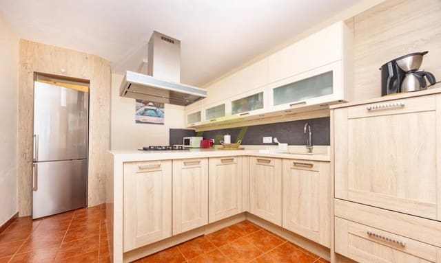 2 bedroom Bungalow for sale in Tabayesco, Haría with garage - € 550,000 (Ref: 9830556)