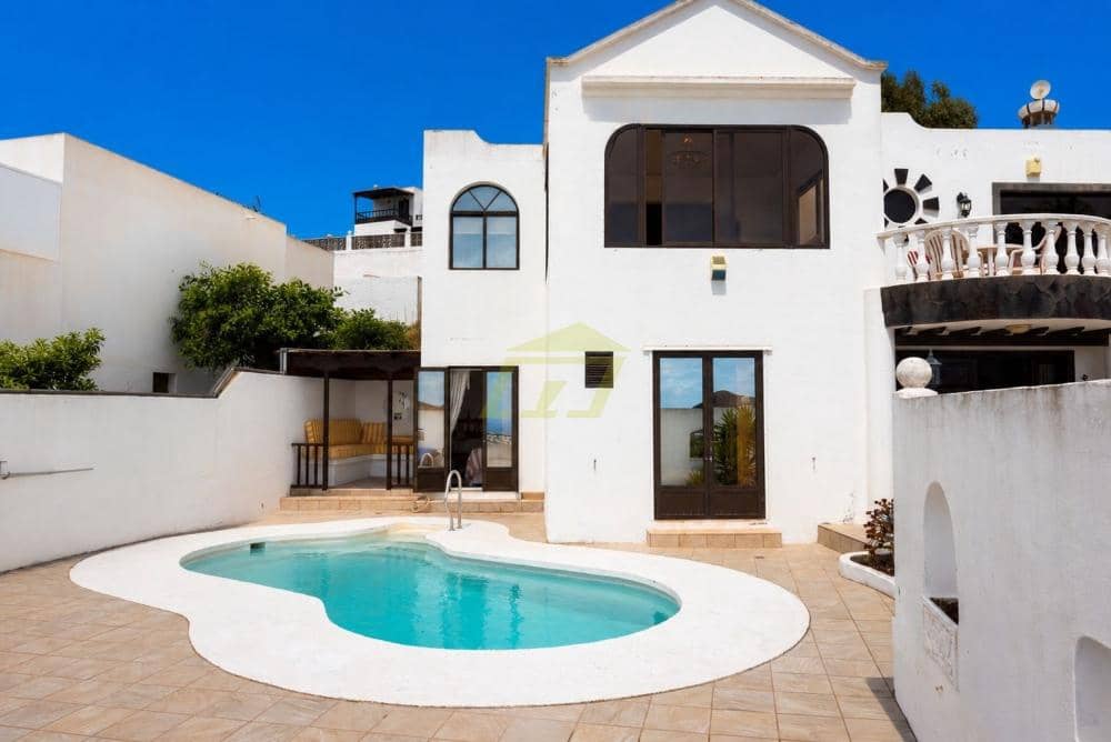 4 bedroom Villa for sale in Nazaret with pool garage - € 650,000 (Ref: 9833182)