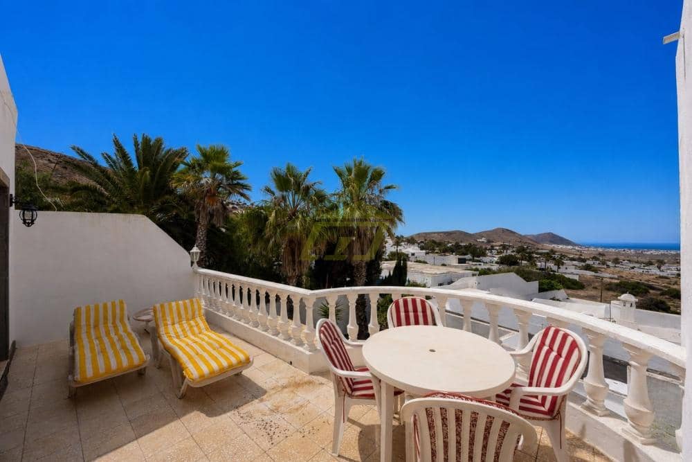 4 bedroom Villa for sale in Nazaret with pool garage - € 650,000 (Ref: 9833182)