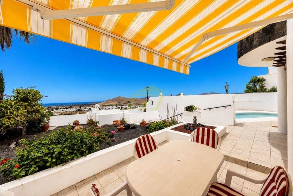 4 bedroom Villa for sale in Nazaret with pool garage - € 650,000 (Ref: 9833182)