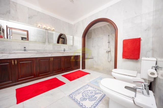 4 quarto Moradia para venda em Playa Blanca, Yaiza com piscina - 795 000 € (Ref: 9833183)