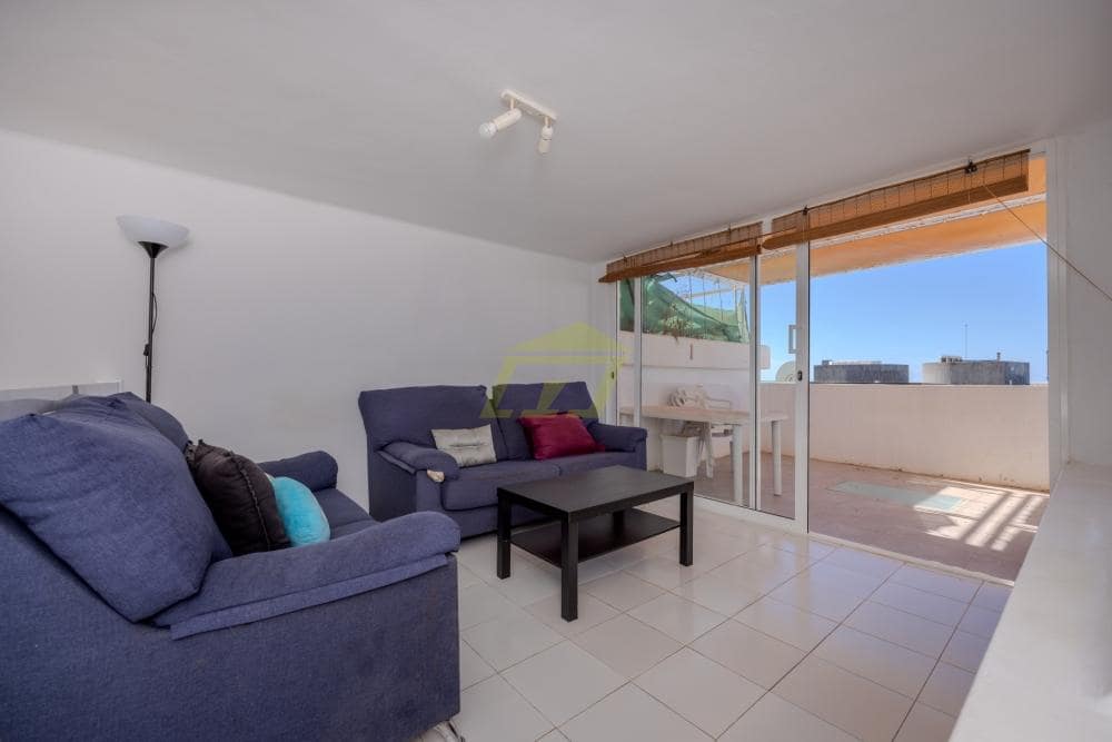 2 quarto Moradia para venda em Puerto del Carmen com piscina - 360 000 € (Ref: 9835094)