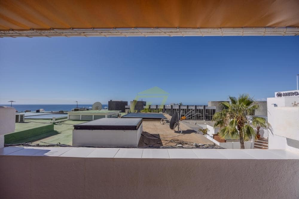 2 quarto Moradia para venda em Puerto del Carmen com piscina - 360 000 € (Ref: 9835094)