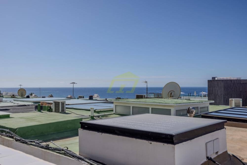 2 quarto Moradia para venda em Puerto del Carmen com piscina - 360 000 € (Ref: 9835094)