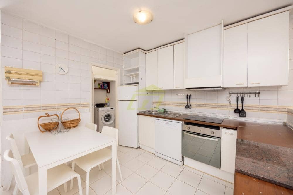 2 quarto Moradia para venda em Puerto del Carmen com piscina - 360 000 € (Ref: 9835094)