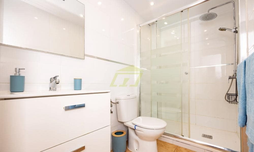 1 bedroom Apartment for sale in Puerto del Carmen with pool - € 215,000 (Ref: 9838840)