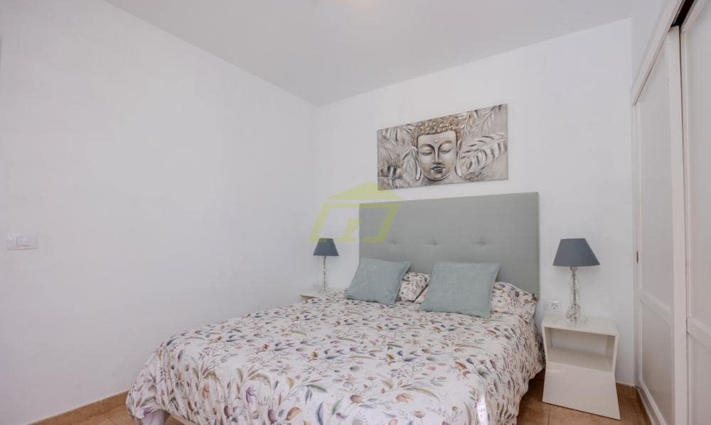 1 bedroom Apartment for sale in Puerto del Carmen with pool - € 215,000 (Ref: 9838840)