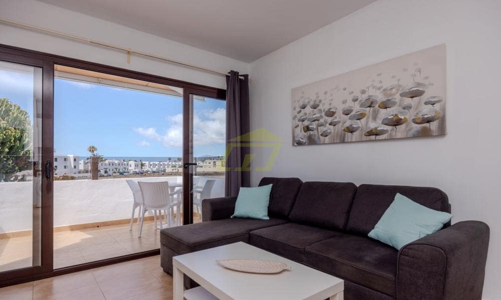 1 bedroom Apartment for sale in Puerto del Carmen with pool - € 215,000 (Ref: 9838840)