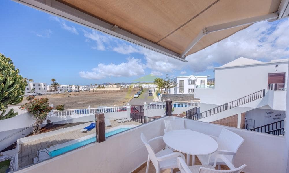 1 bedroom Apartment for sale in Puerto del Carmen with pool - € 215,000 (Ref: 9838840)
