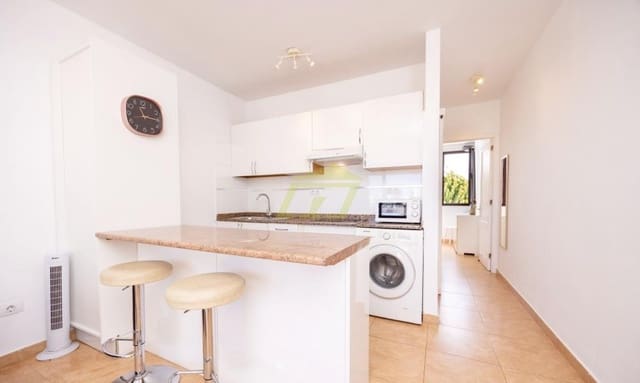 1 Zimmer Apartment zu verkaufen in Puerto del Carmen, Tías mit Pool - 215.000 € (Ref: 9838840)