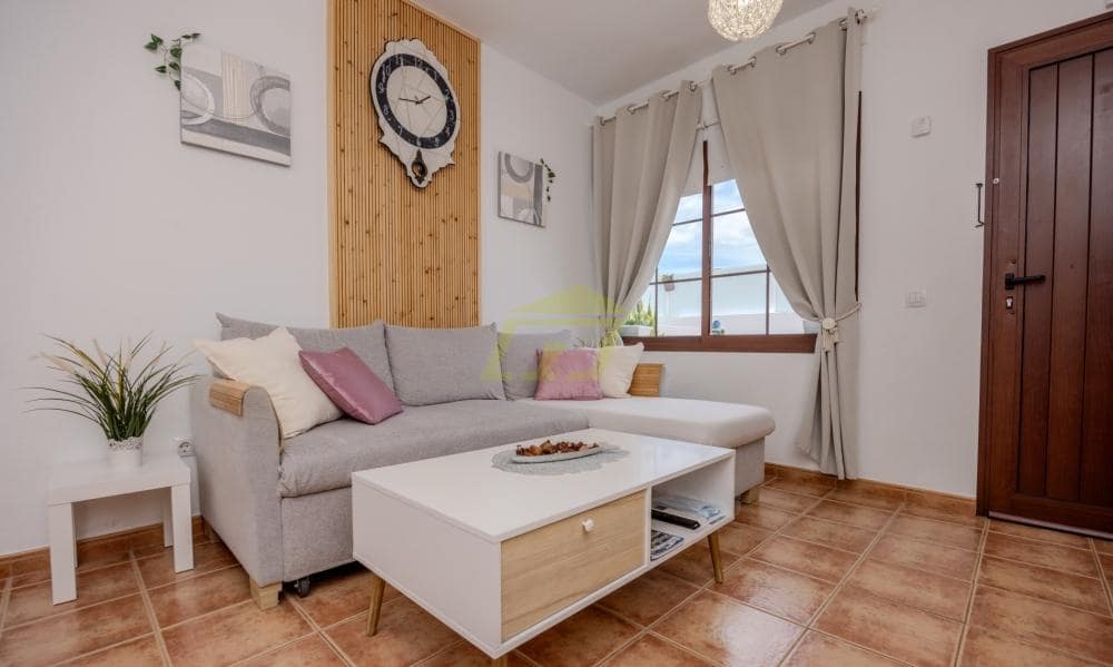 2 bedroom Apartment for sale in Playa Honda with garage - € 290,000 (Ref: 9842049)