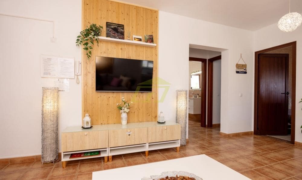 2 bedroom Apartment for sale in Playa Honda with garage - € 290,000 (Ref: 9842049)