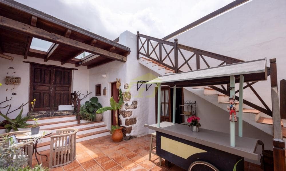 3 bedroom Bungalow for sale in Teguise - € 735,000 (Ref: 9842050)