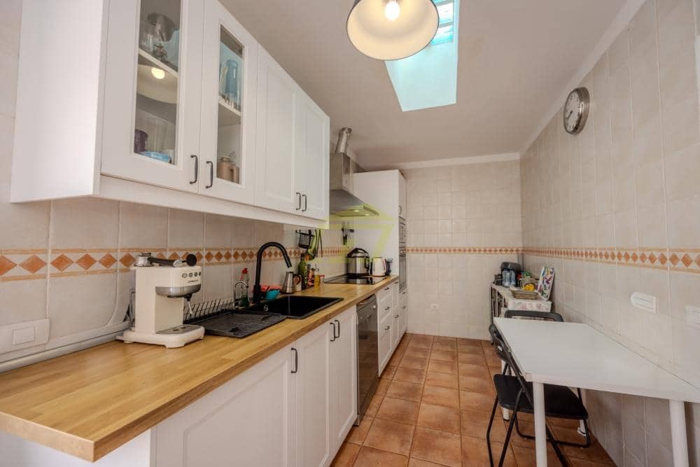 3 quarto Moradia para venda em Puerto Calero com piscina - 420 000 € (Ref: 9844794)