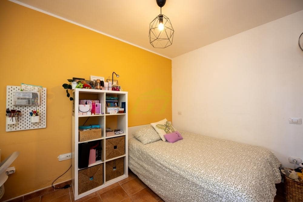 3 quarto Moradia para venda em Puerto Calero com piscina - 420 000 € (Ref: 9844794)