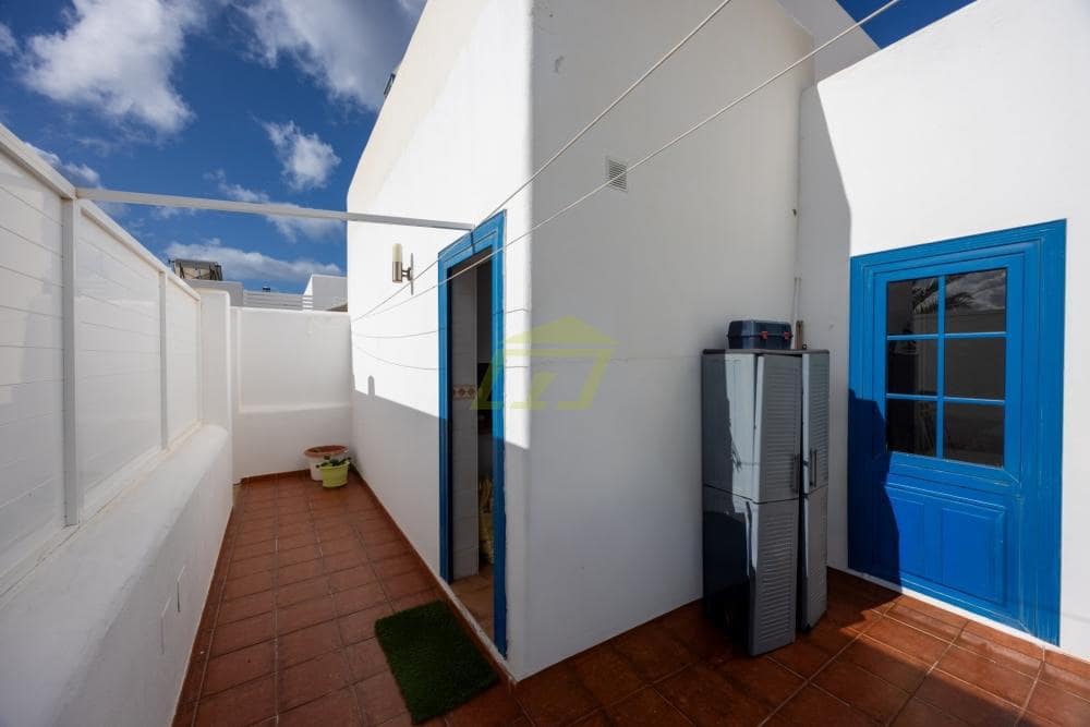3 quarto Moradia para venda em Puerto Calero com piscina - 420 000 € (Ref: 9844794)