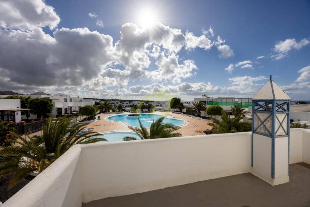 3 quarto Moradia para venda em Puerto Calero com piscina - 420 000 € (Ref: 9844794)
