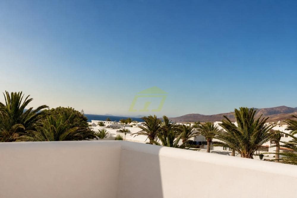 3 quarto Moradia para venda em Puerto Calero com piscina - 420 000 € (Ref: 9844794)