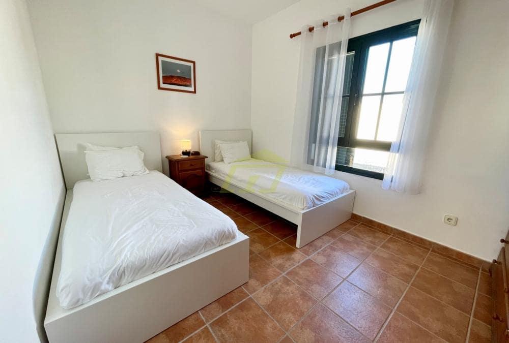 3 quarto Moradia para venda em Playa Blanca com piscina - 460 000 € (Ref: 9844795)