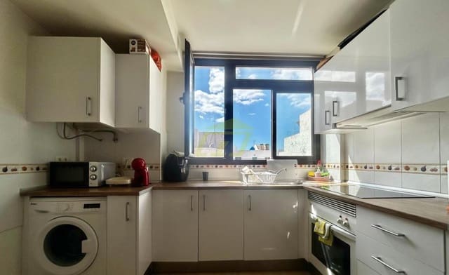 2 soverom Leilighet til salgs i Arrecife - € 150 000 (Ref: 9844796)