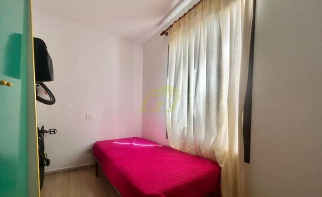 2 soverom Leilighet til salgs i Arrecife - € 150 000 (Ref: 9844796)