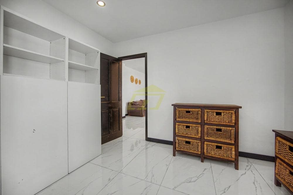 3 bedroom Villa for sale in Playa Blanca with pool - € 570,000 (Ref: 9861474)