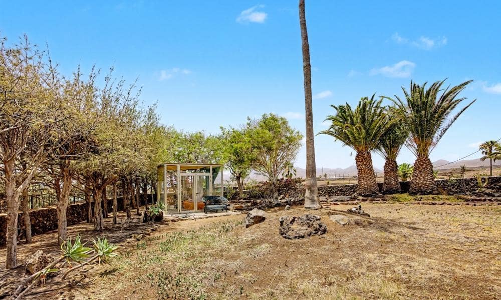 3 slaapkamer Villa te koop in Macher - € 1.350.000 (Ref: 9868147)