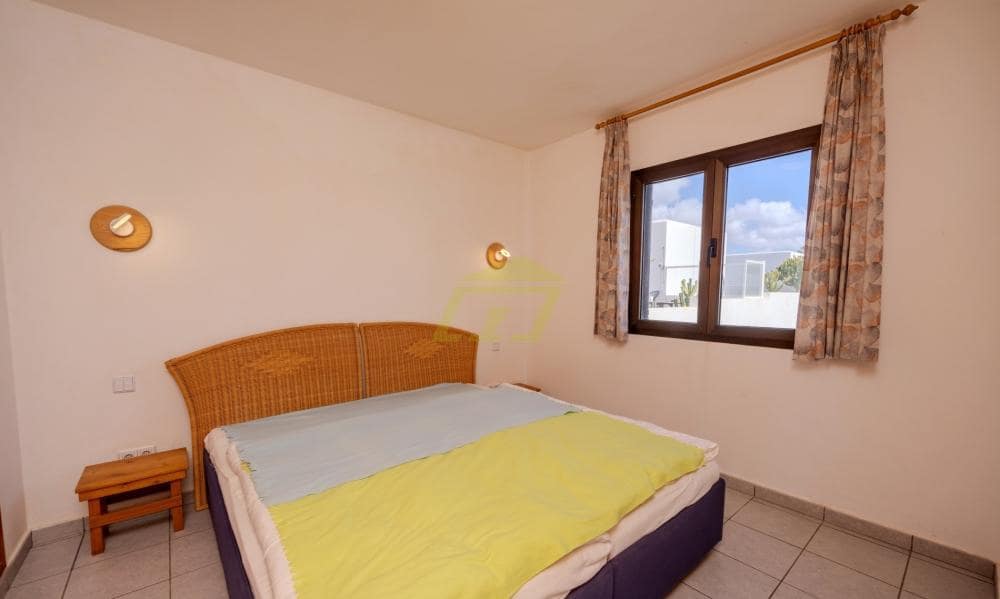 3 soveværelse Villa til salg i Charco del Palo med garage - € 430.000 (Ref: 9868148)